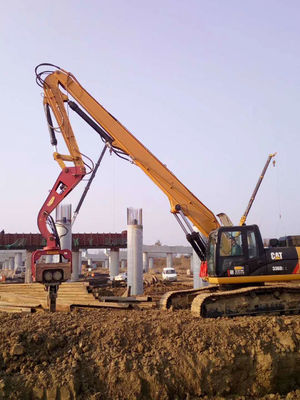 Rodoviária de pilhas e puxadora de pilhas Excavadora Rodoviária de pilhas braço CAT340 personalizado com condutor de pilhas
